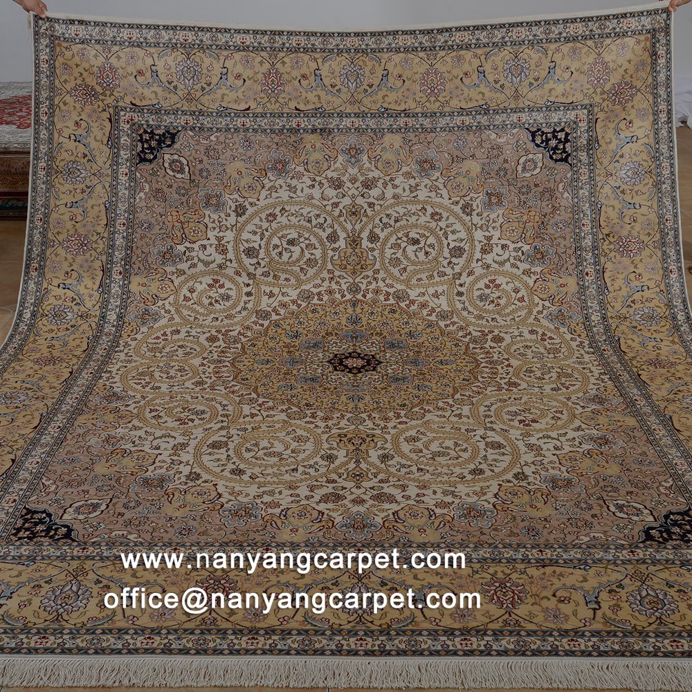 Oriental  Carpet  Handwoven