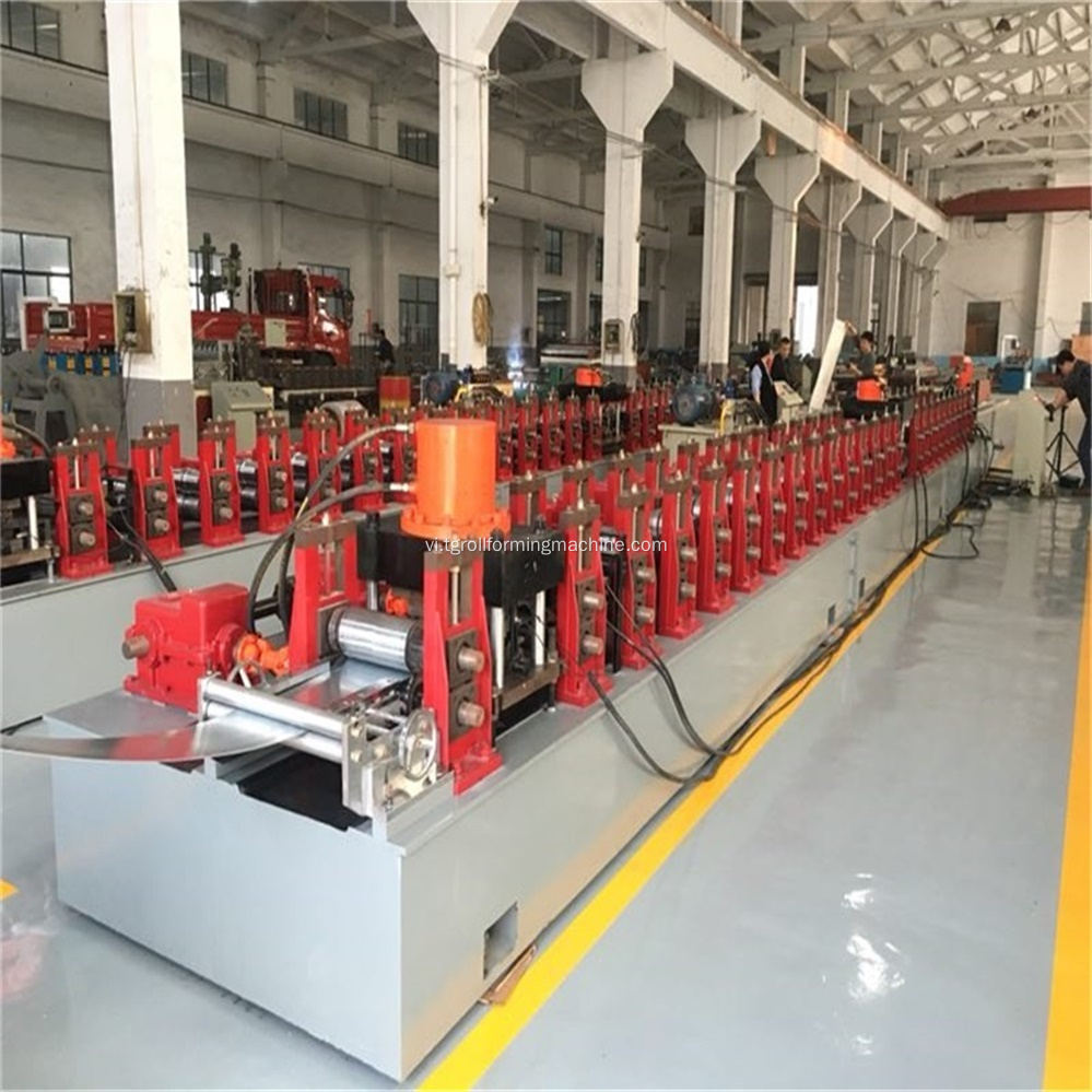 Kim loại Thang máy Opend Hướng dẫn Rail Roll Forming Machine