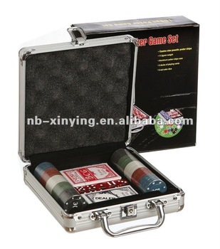 Hot selling aluminum 100 poker chip game set