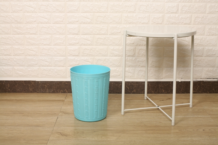 Customized Pp Household Plastic Trash Cans Garbages Hanging Garbage Bins Trash Can