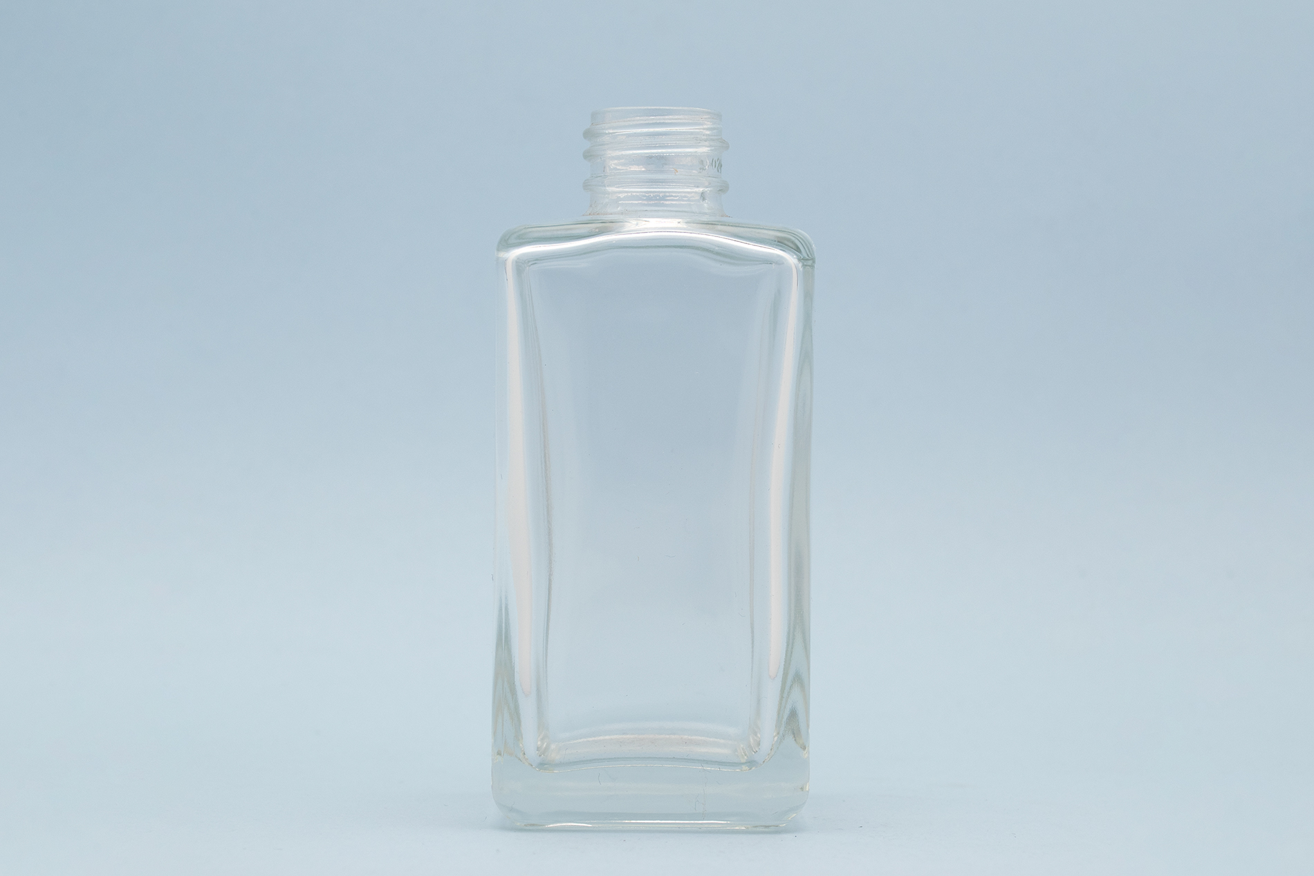 Frasco de vidro quadrado transparente de 100 ML com gargalo 22/410 100 ML Clear Square Glass Bottle With 22/410 Neck