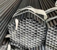 Stainless steel welded steel pipe