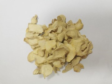 Chinese Hot Sale Dehydrated /Dry Ginger Flakes with Good Quality