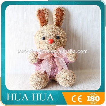 rabbit decorative wire frame topiary with preserved moss