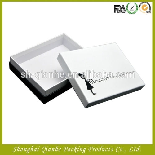 Customized Rigid Wedding Gift Paper Candy Box