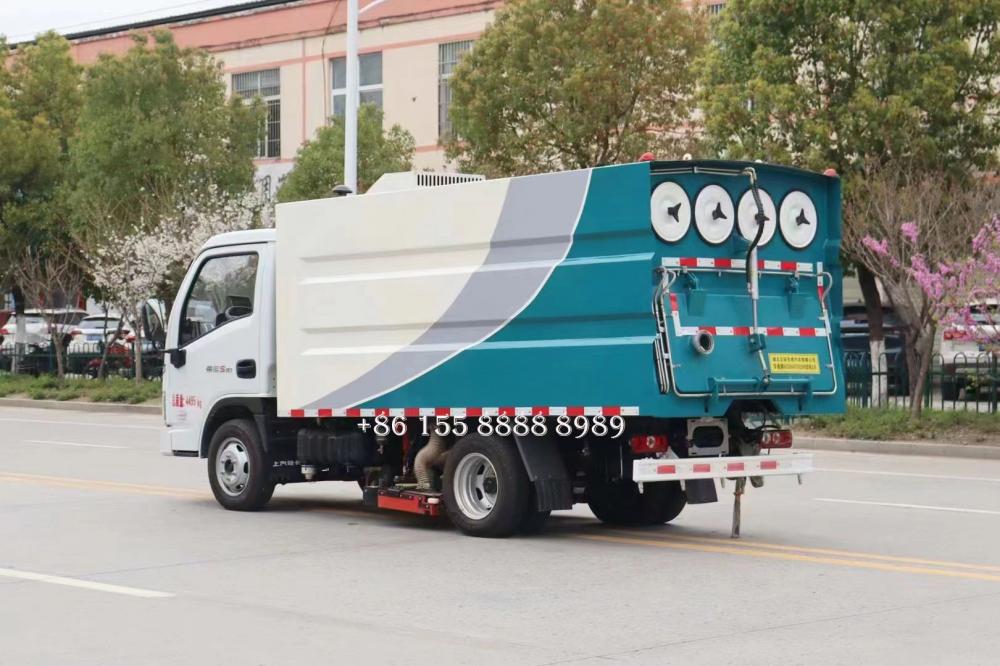 Yuejin Vacuum Truck 9 Jpg