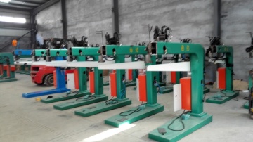 Electric semiautomatic paper stitching machine