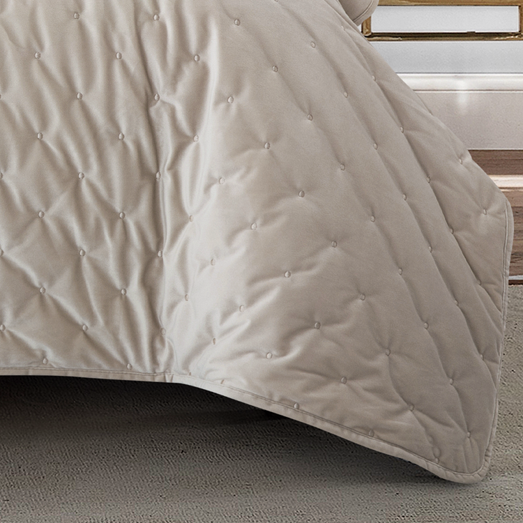 BSCI cream-coloured quilted embroidery bedspread designer bedspread home goods bedspread bed quilt