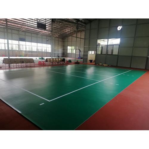 piso deportivo de la corte de voleibol