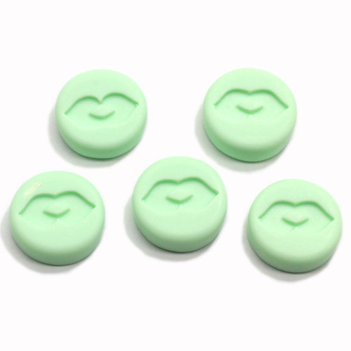 Kawaii Round Candy Resina Cabochon Simulazione Alimento con forma di labbra Accessori per capelli fai da te all&#39;ingrosso Creazione di gioielli