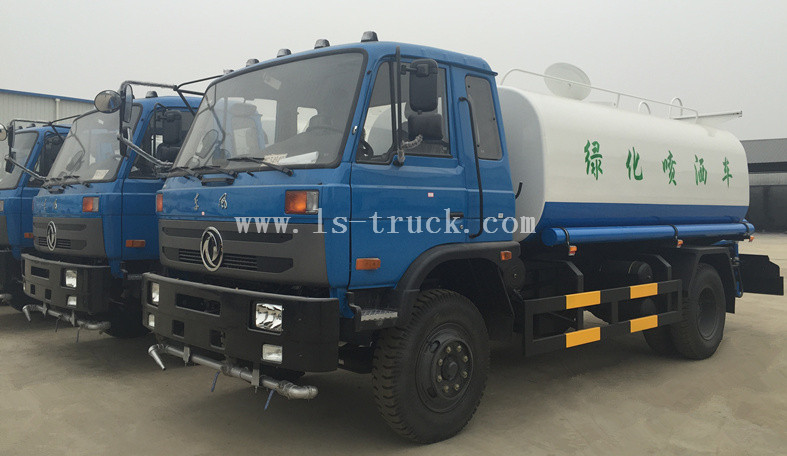 water sprinkler truck