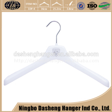Top Level Factory Wholesale Plastic Jacket Hanger Factory