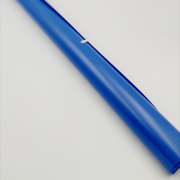 Bolsa de capa de chuva de cor azul em PVC e toalha de mesa
