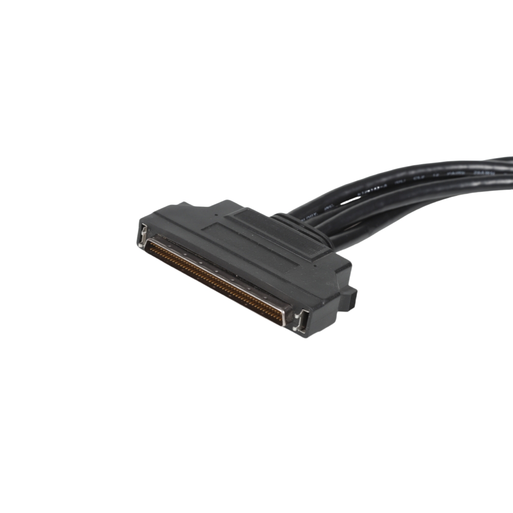 D SUB 25P - SCSI 100P 수 D SUB 25P to SCSI 100P male