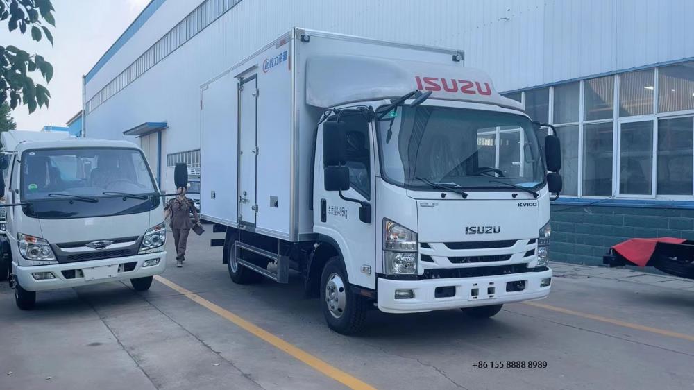 Isuzu Refrigerated Truck 5 Jpg