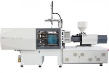 Injection molding machine for spoon