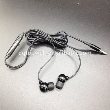 Metal in ear headphone with mic