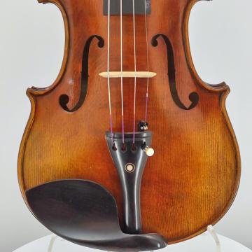 Violino artesanal com pintura a óleo em chamas