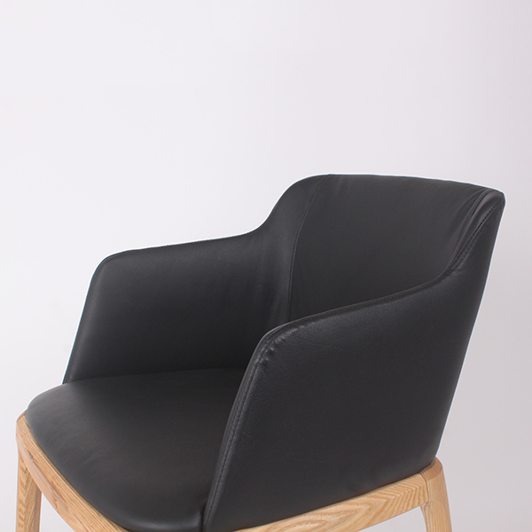 poliform dining chairs