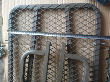 Self Climbing Hunting Tree Stand