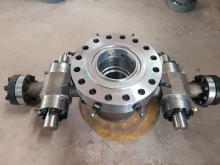 Inverted slip type casing head