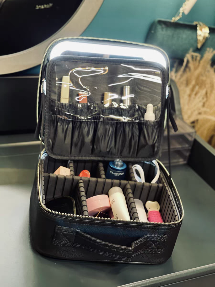Hành lý nghệ sĩ trang điểm mới đến New Arrival Makeup Artist Luggage