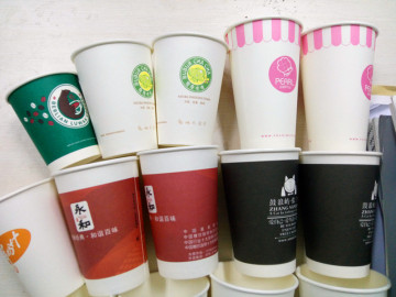 Disposable paper cups
