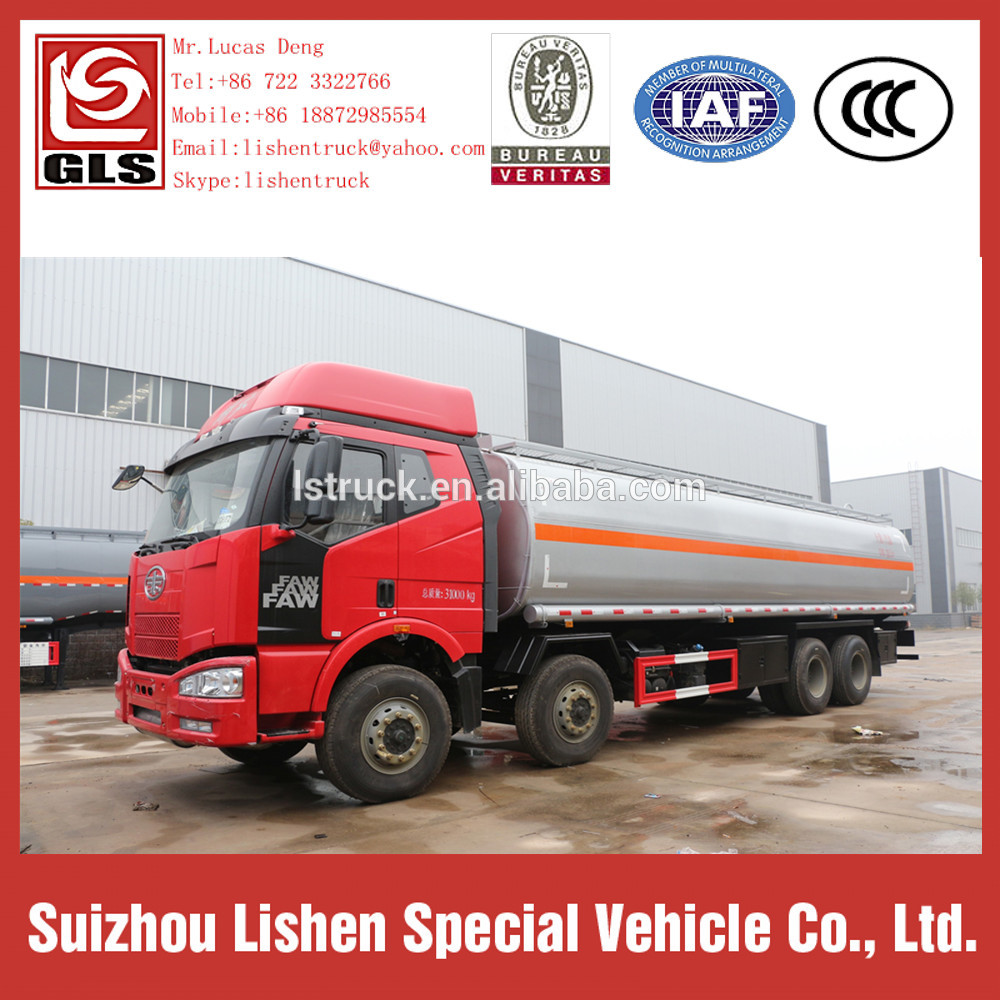 FAW 8 * 4 Oil Tank Truck Fuel Tanker 30000L