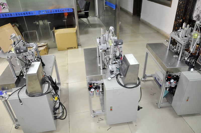 High-efficiency automatic mask welding machine