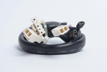 Air conditioning compressor connecting wire