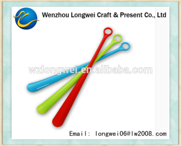 plastic long shoe horn/decorative shoe horn