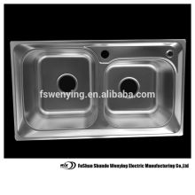 white kitchen sinks