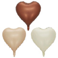 Colores de crema de chocolate Colores de láminas de corazón
