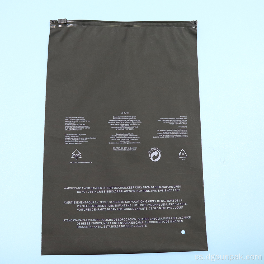 GRS recyklované tašky na balení oděvů na zip