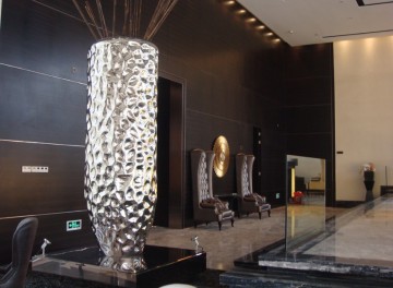 large scale hotel decoration vase