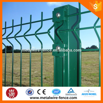 Green PVC Coated Curved Wire Mesh Fence