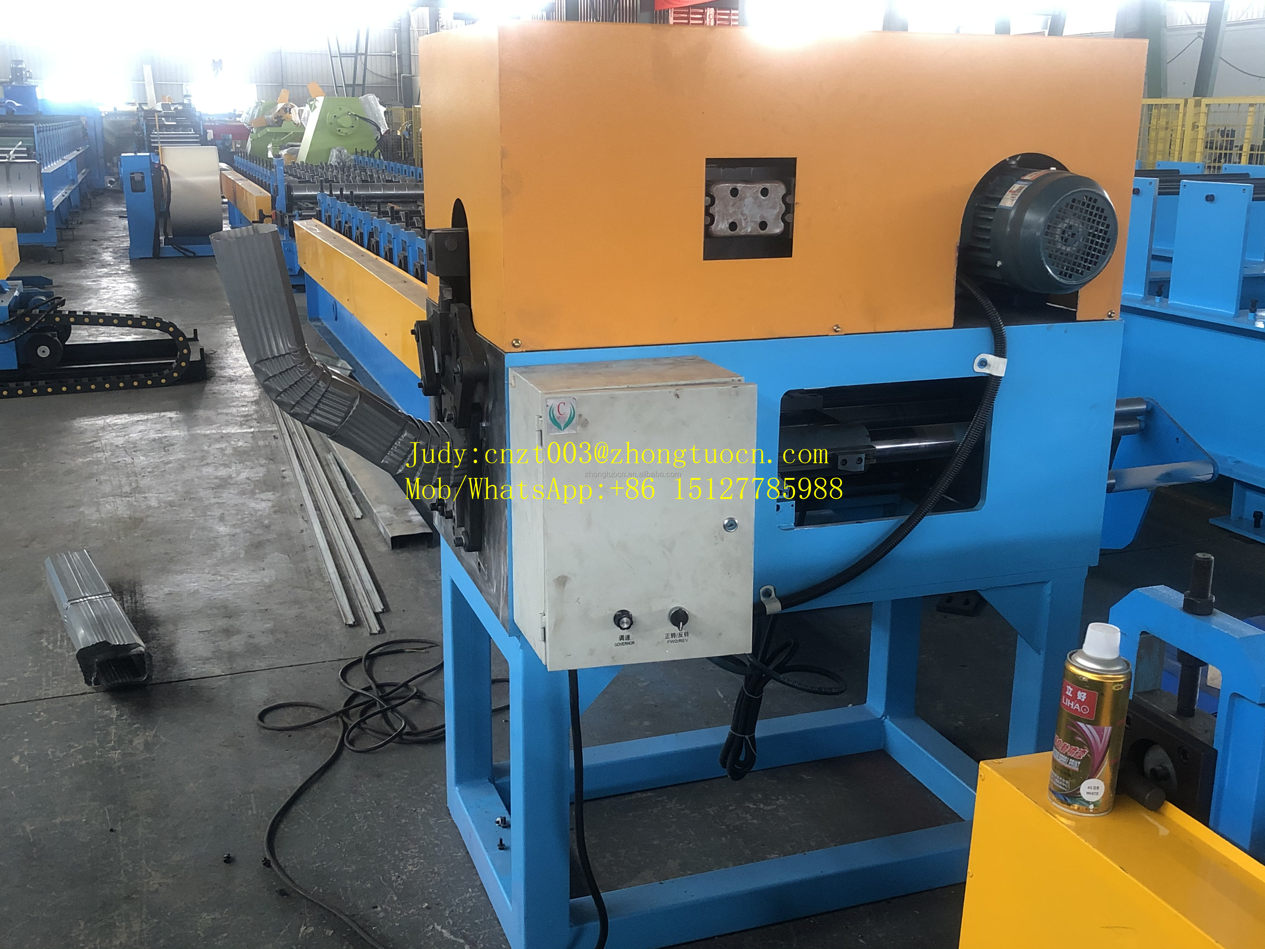Downspout rain gutter down pipe roll forming machine