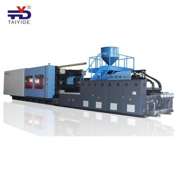 Pu slipper injection shoe machine