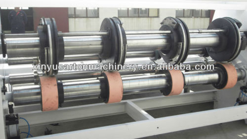 Die cutting machine for corrugated box