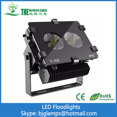 Éclairage LED à inondation étroite de 100 W (15 ° - 30 °)