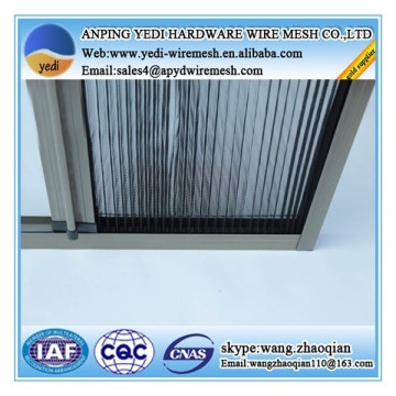 retractable fly screen