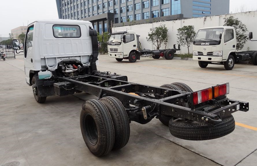 Accident Recovery trucks chassis 2