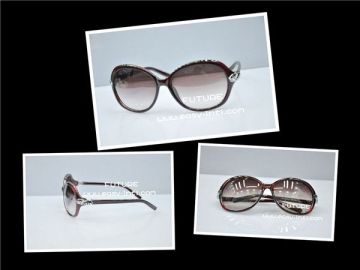 Black Red Plastic Sunglasses