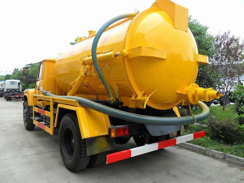 liters vacuum sewage suction truck