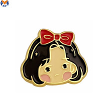 Metal Besboke Enamel Pin Filipina pada Pakaian