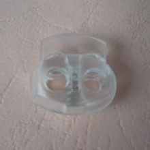 clear plastic bottle stopper