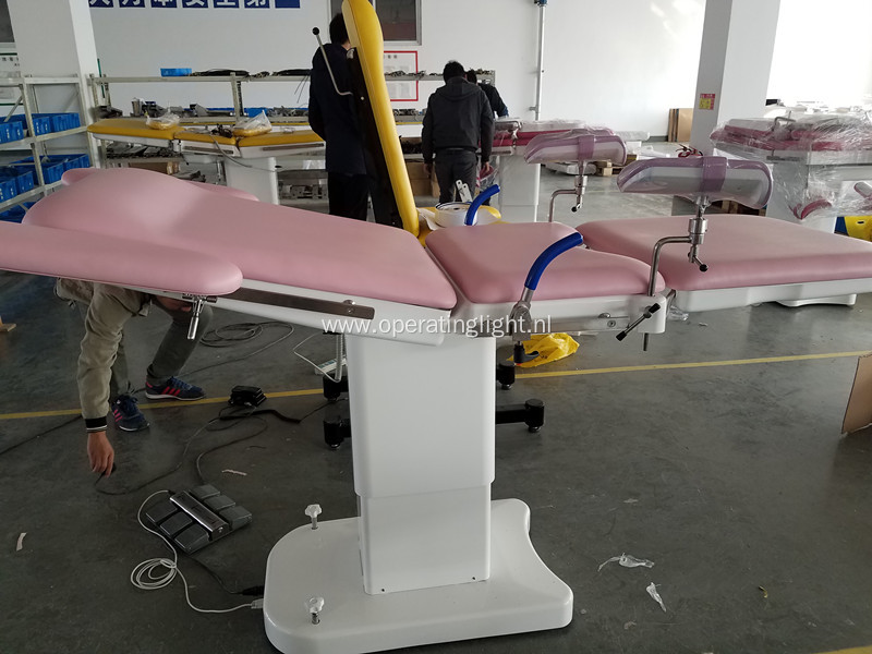 Customize color electric gynecological obstetric exam bed