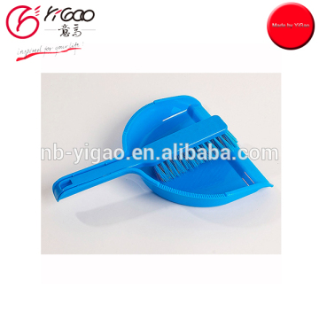 200072 table dustpan brush broom and dustpan dustpan with brush
