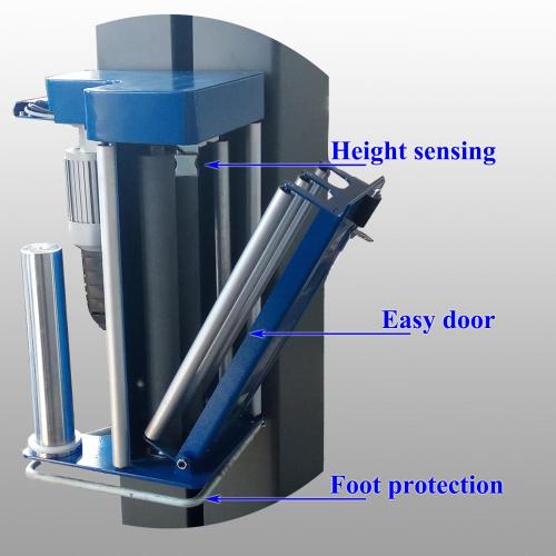 Pre-stretch pallet wrapper with Side film carriage