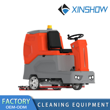 Property cleaning vehicle driving type cleaning vehicle